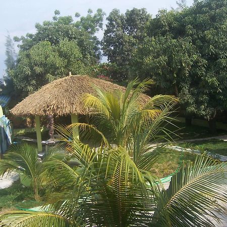 La Cayenna Hotel Et Restaurant Port-au-Prince Dış mekan fotoğraf